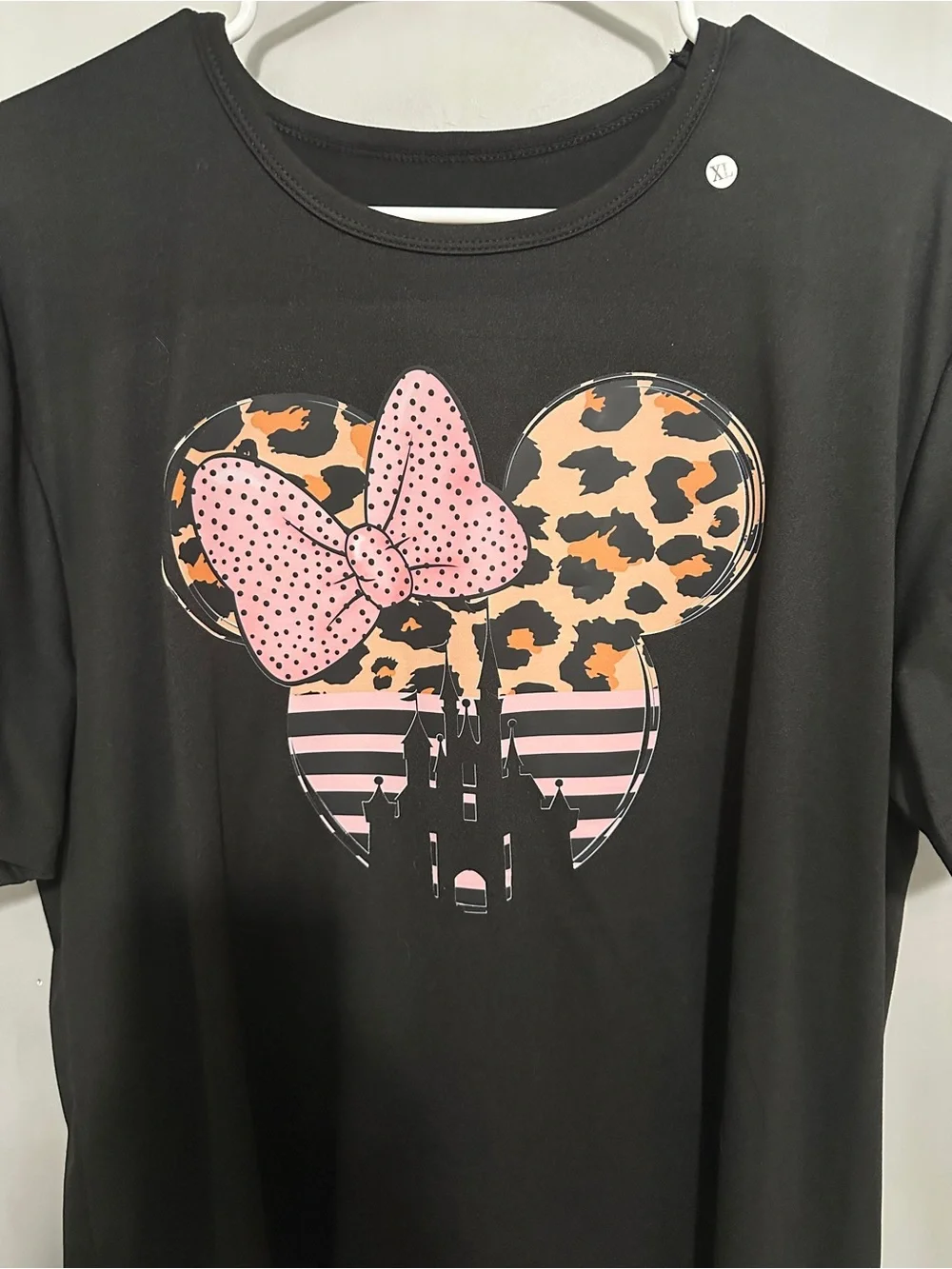 Women’s Black Tee with Pink Bow Minnie Graphic XL